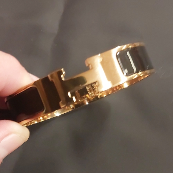 Authentic Hermes Black and Gold Clic GM Cuff Bracelet - Picture 2 of 6